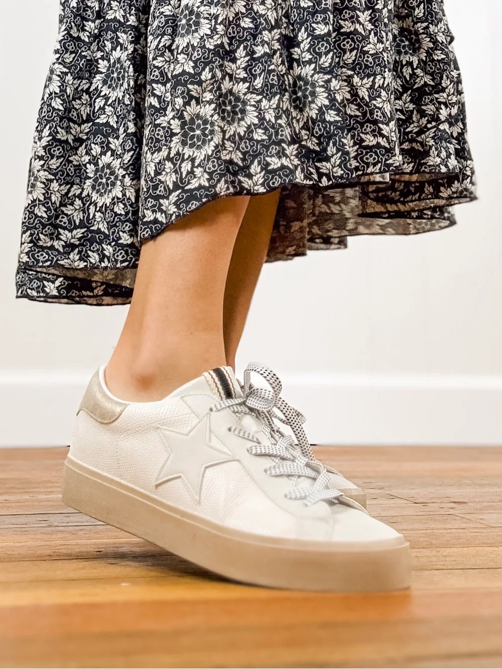 Shu Shop Reba Sneakers Size 7.5